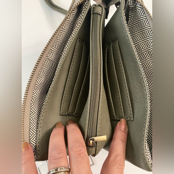 Jen & Co vegan Riley crossbody clutch small bag olive suede - Picture 7 of 12